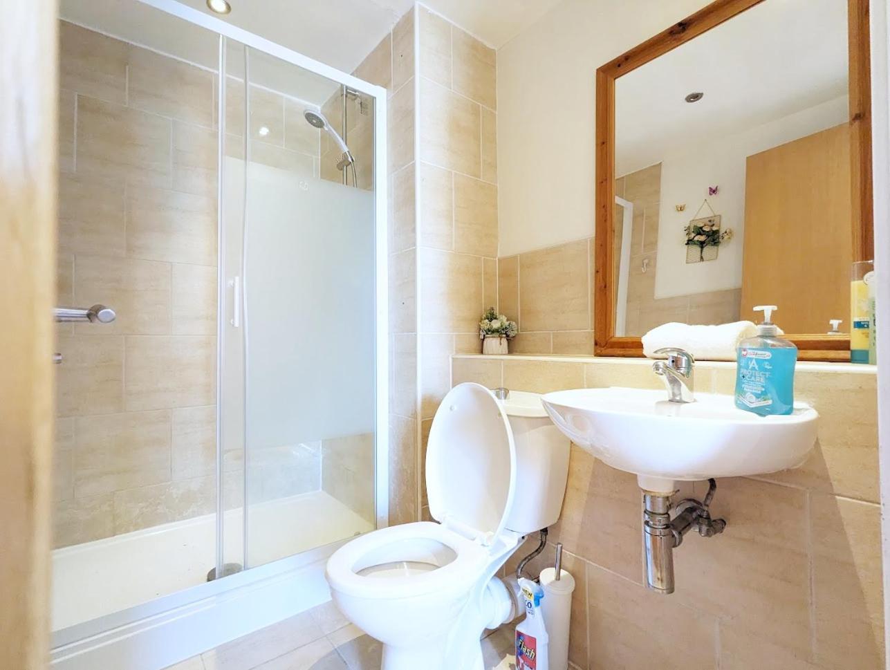 Guest Room In City Centre Near Key Attractions Liverpool Exterior photo