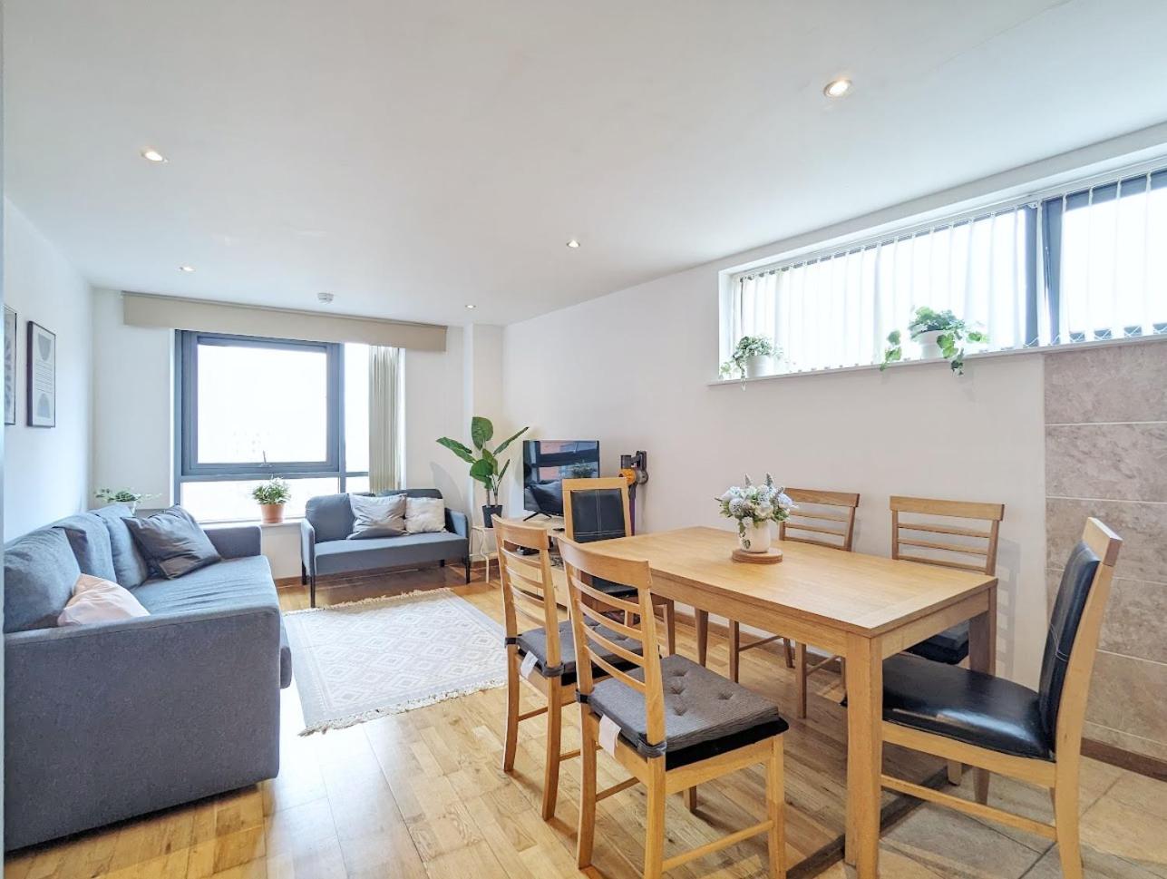 Guest Room In City Centre Near Key Attractions Liverpool Exterior photo