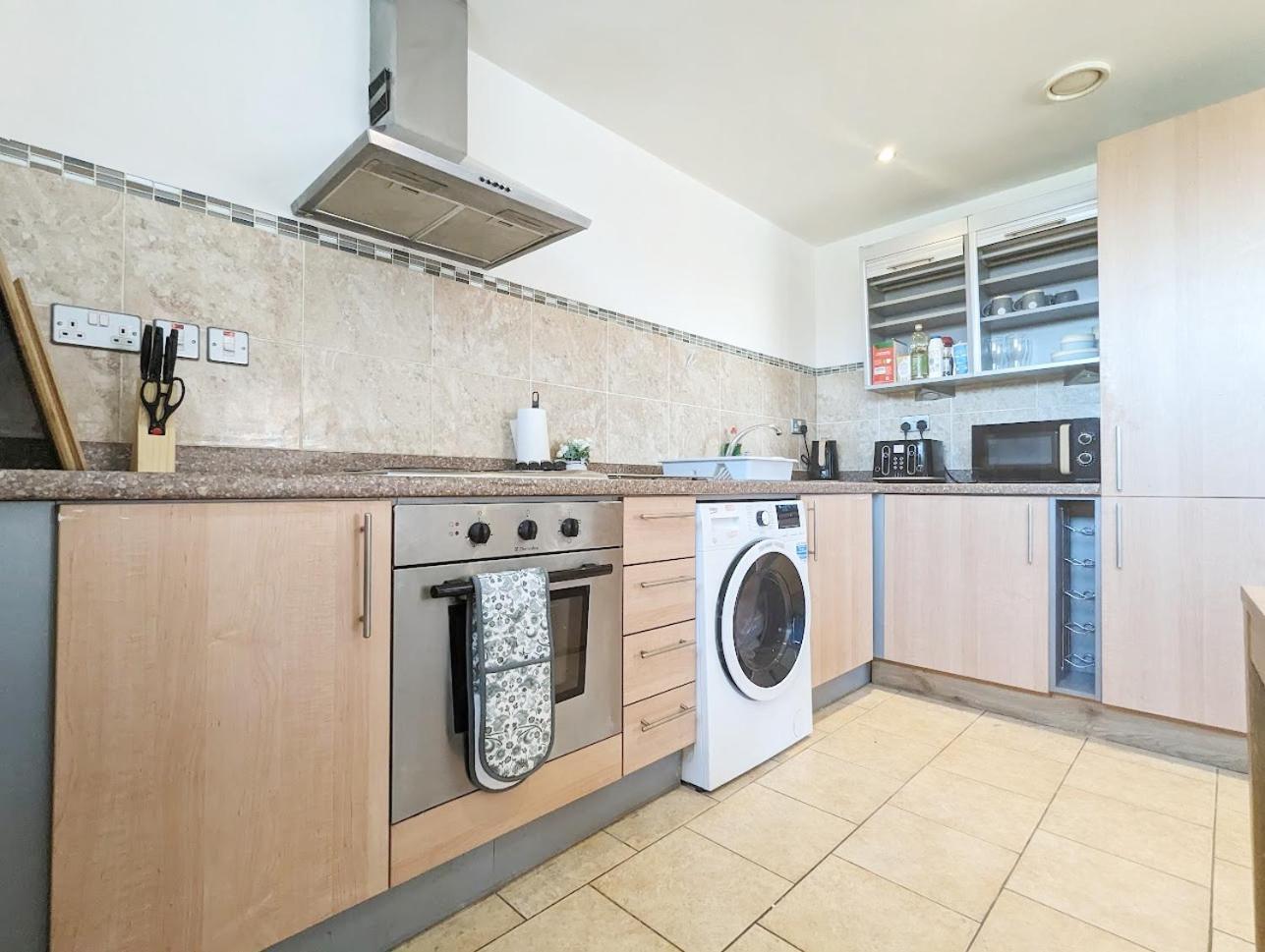 Guest Room In City Centre Near Key Attractions Liverpool Exterior photo